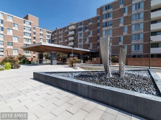 Building Photo - 2939 Van Ness Street, NW Unit #628 Rental