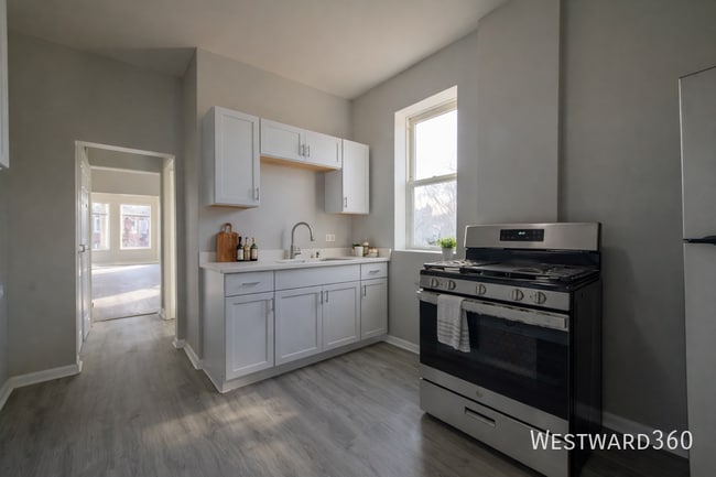 Photo - 6550 S Drexel Ave Unit 2