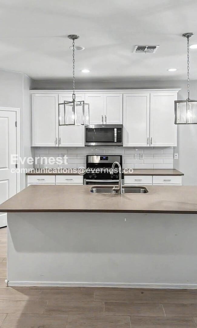 Photo - 10667 W Filbert St