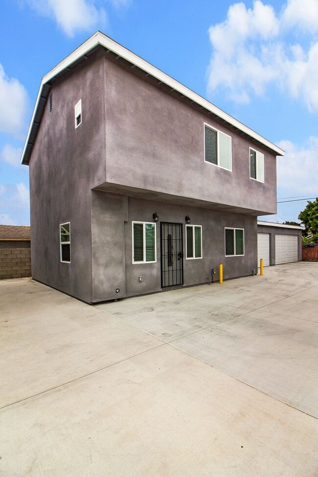 Photo - 1740-1742 Rose Ave Triplex Unit 1742   A