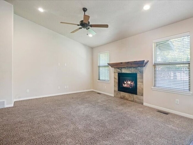 Photo - West Jordan 3 bed 2 bath Family home