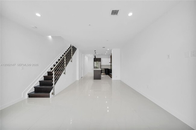 Photo - 6310 NW 103rd Pl