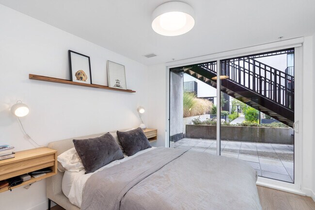 Photo - 90 W King Edward Ave Unit ID1281083P