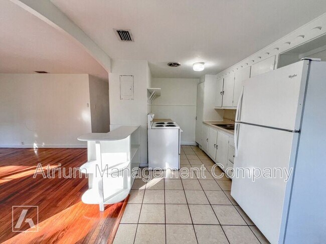 Photo - 1210 Cloverlawn Ave