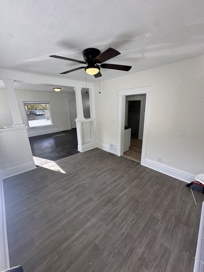 Photo - 1023 Bement St