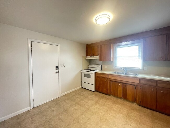 Photo - 457 Merrimack St Unit 2