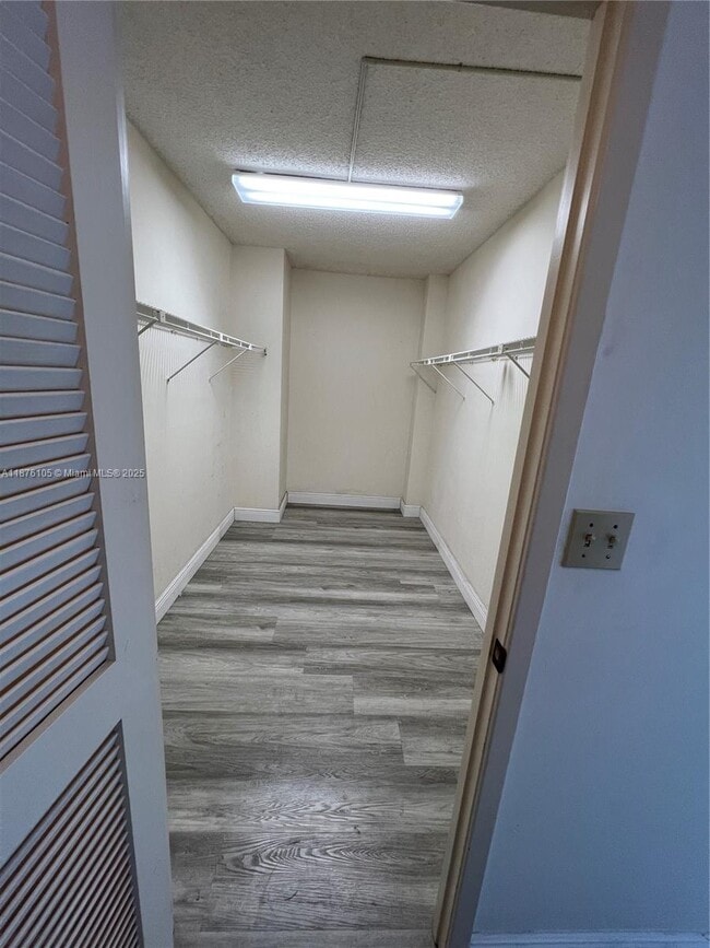 Photo - 2500 Parkview Dr Unit 1214