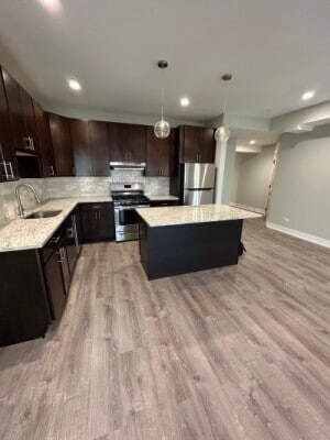 Photo - 1145 Maple Ave Unit 2