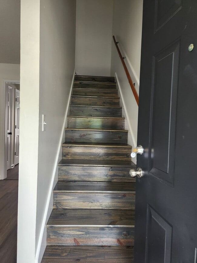 Photo - 100 Bob White Way Unit Apt C