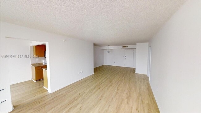 Photo - 210 174th St Unit 1918