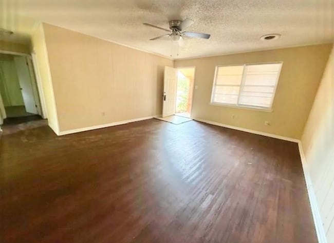 Photo - stunning 2-bedroom, 1-bathroom