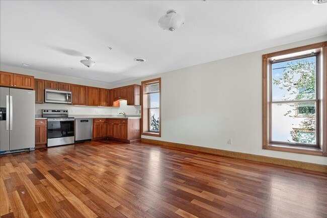 Photo - 432 Broadway