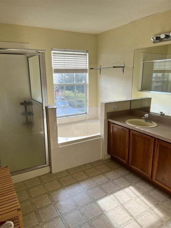 Photo - 2977 Langdon Ln N