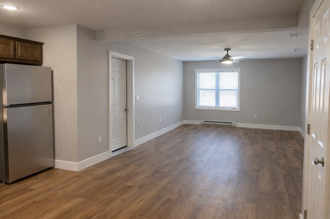 Photo - 111 K St