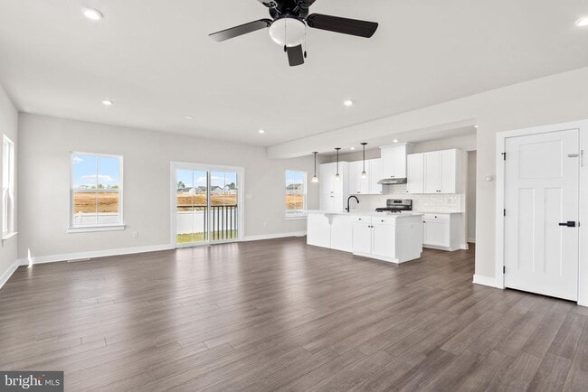 Photo - 105 Weston Dr