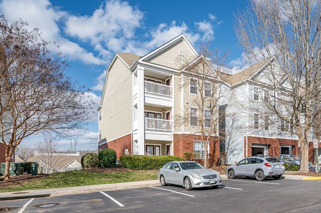 Building Photo - Midlothian Condo Available For Immediate Move In