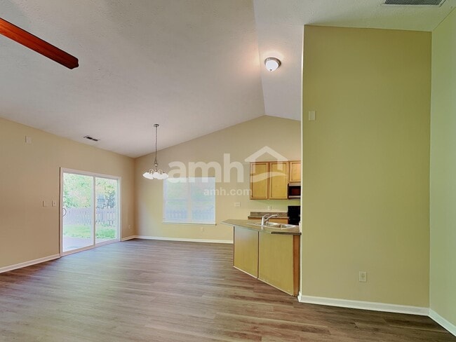 Photo - 7103 Morello Ln