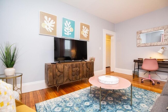 Photo - 1 bedroom in Brookline MA 02445 Unidad 5