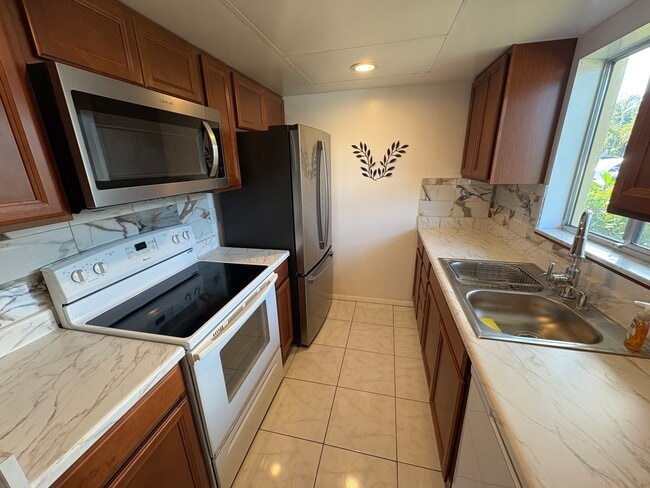 Photo - 2003 Greenbriar Blvd Unit #6