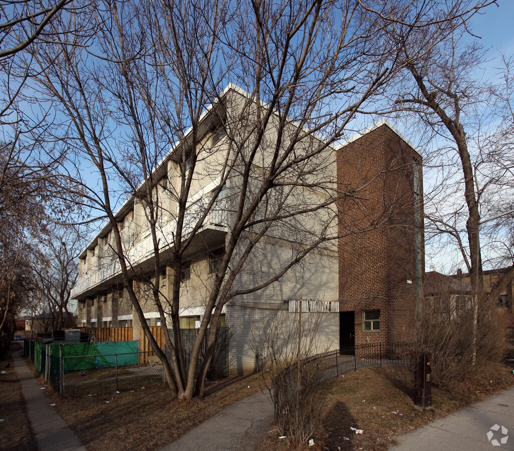 2808 KEELE APARTMENTS - 2808 KEELE APARTMENTS