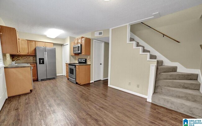 Photo - 1506 Al Seier Rd