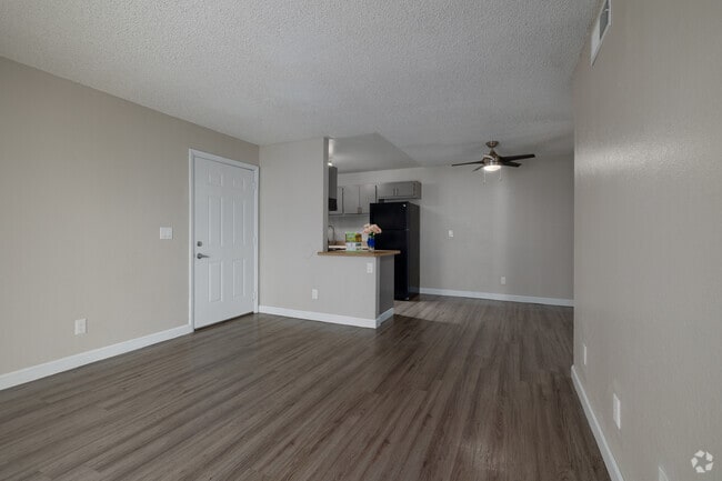 1BR, 1BA - 600SF - Living Room - Latitude 32