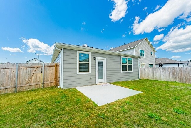 Building Photo - 12411 Zenyatta Dr