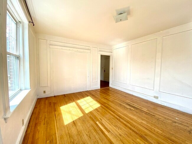 Photo - 74 Babcock St Unit 3