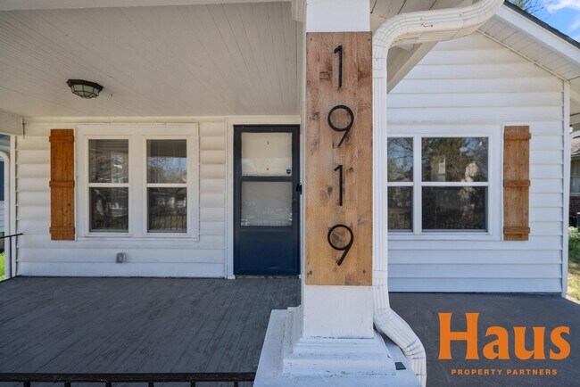 Photo - 1919 SW Huntoon St