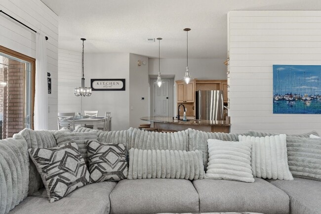 Photo - 329 Sailfish Cir
