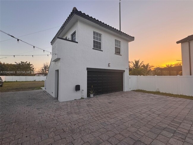 Photo - 16934 SW 92nd St Cir Unit Studio