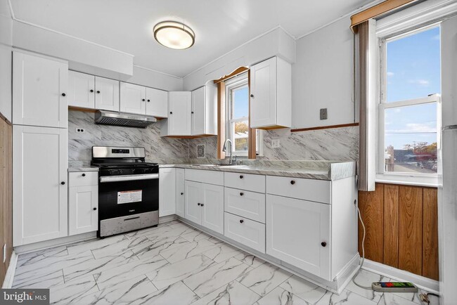 Photo - 9050 Convent Ave