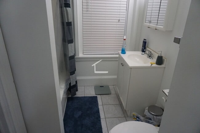 Photo - Large 2 bed unit on the Green Line with heat and water included!