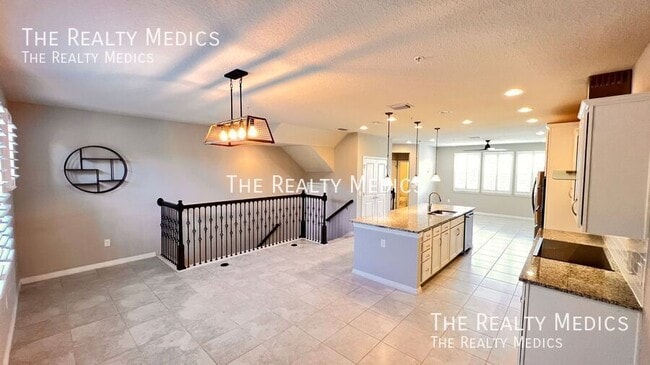 Photo - 529 Piazza Point