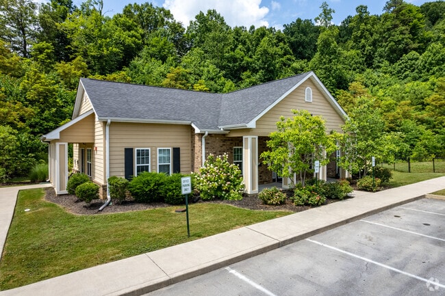 Photo - Lynnview Ridge