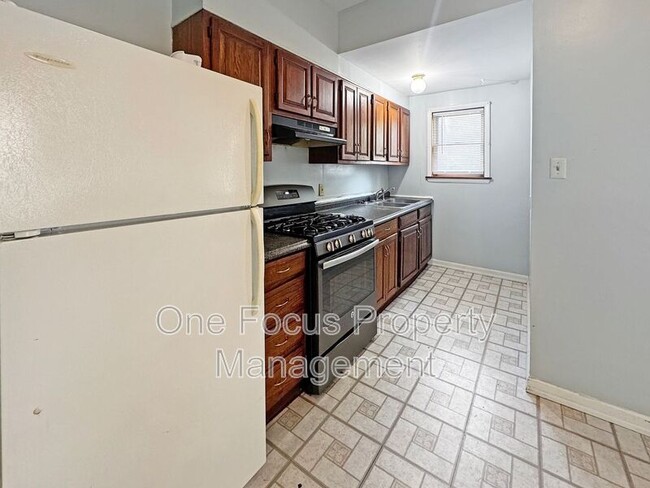 Photo - 1018 Baldwin St