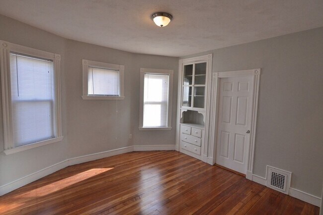 Photo - 28 Taft St Unit 2
