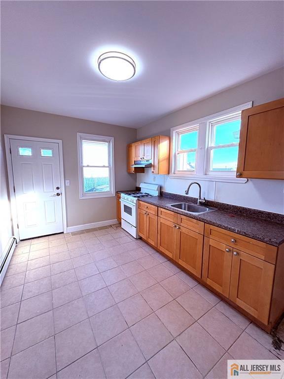 Photo - 402 Lawrence St