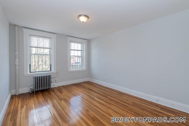 Photo - 286 Chestnut Hill Ave Unit 7