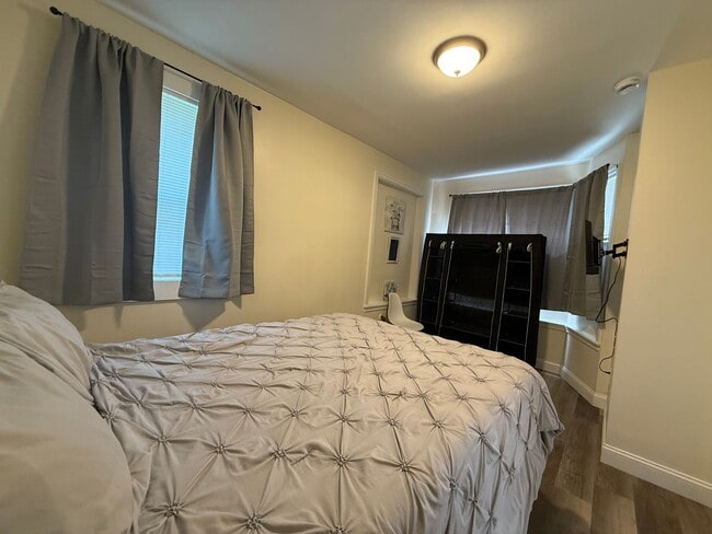 Photo - 51 Seymour St Unit 1st Floor