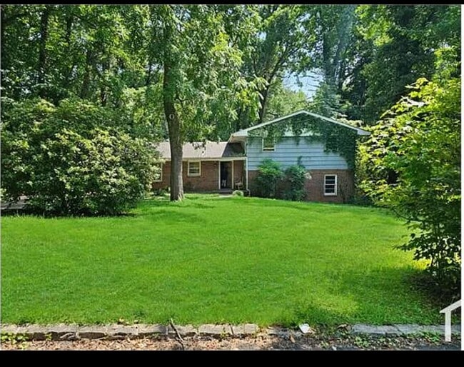 Building Photo - 719 Cheviot Dr Rental
