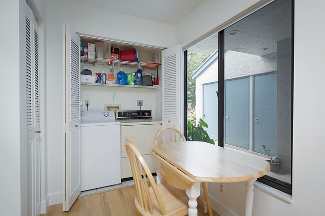 Photo - 903 Harbour Pointe Way