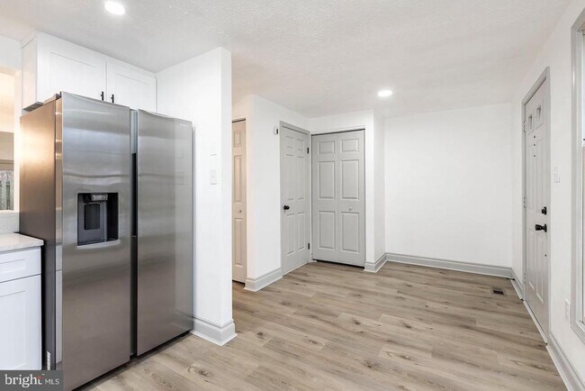 Photo - 17409 Founders Mill Dr