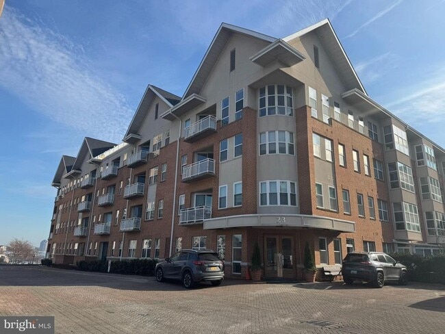 Building Photo - 23 Pierside Dr Unit 201