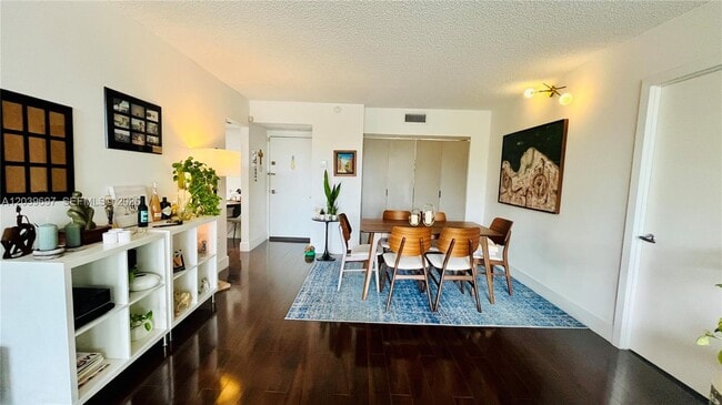 Photo - 3701 N Country Club Dr Unit 304