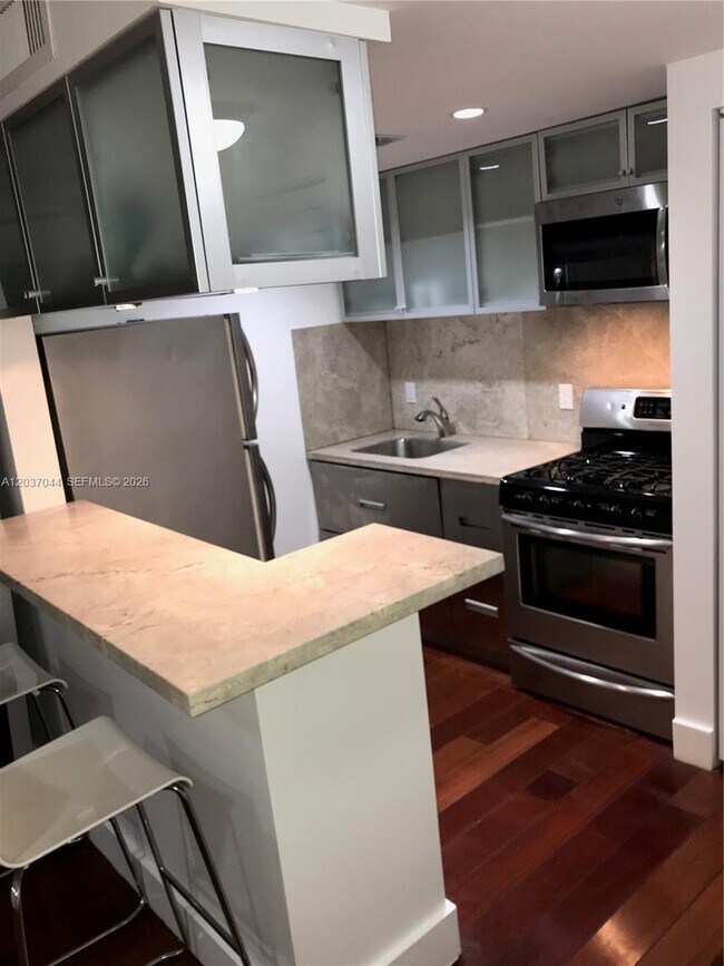 Photo - 731 6th St Unit 105-E