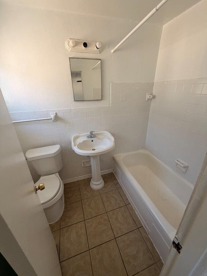 Photo - 820 W Alabama St Unit 16