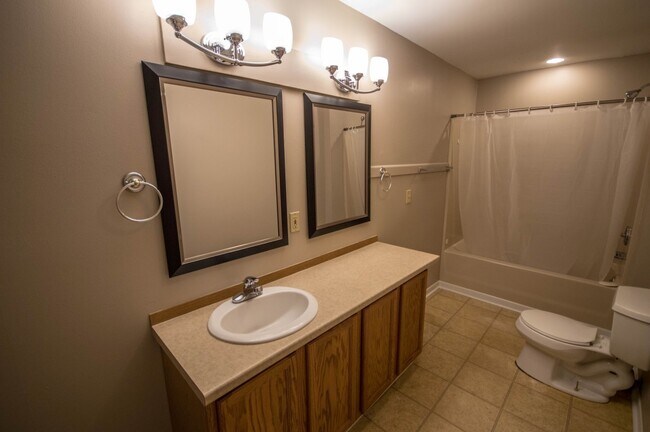 Photo - 813 Story St Unit 813.5 Story-Apt. #1