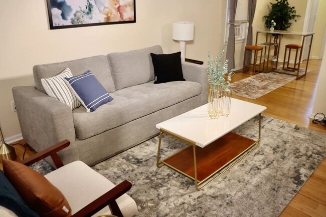 Photo - 1600-1602-1602 N Jackson St Unit 1602