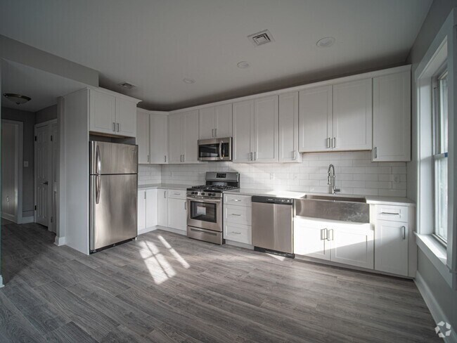 Building Photo - 143 London St Unit 2 Rental